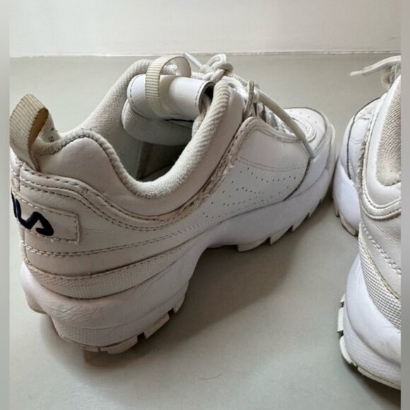White Fila Chunky Sneakers | Size 7 | Vintage Style | Great Condition - Picture 8 of 16